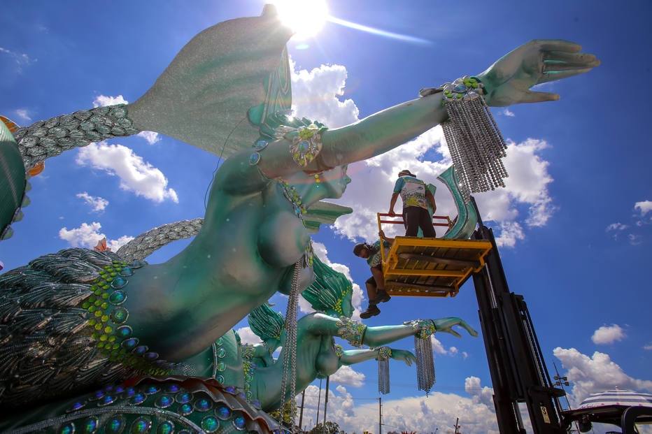 Doria reajusta em 17% repasse para escolas samba