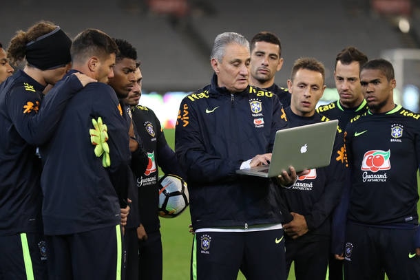 Resultado de imagem para tite treinador da seleção brasileira 2017