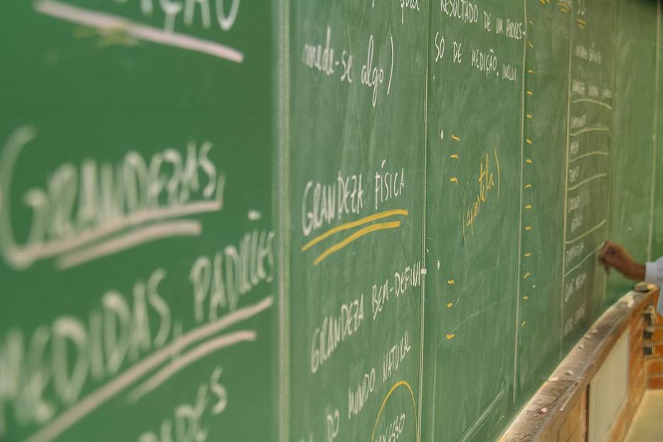 MEC deve punir mais de 900 cursos de ensino superior com mau desempenho