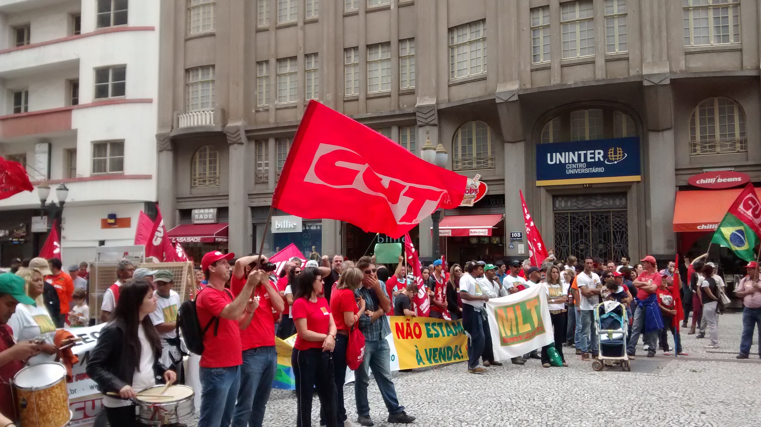 Protesto em Curitiba Política Estadão