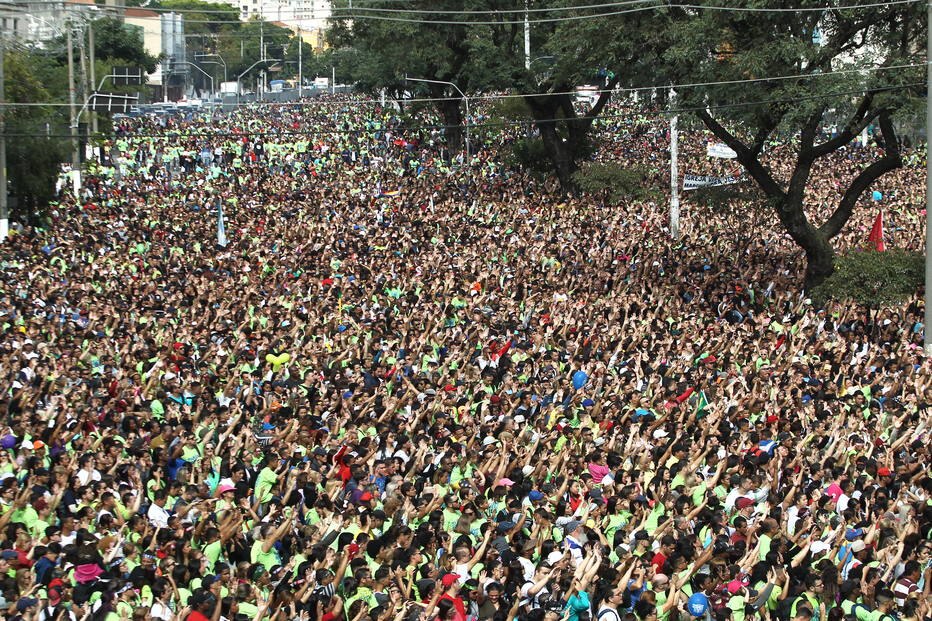 Marcha Para Jesus Atrai Multid O Para As Ruas De S O Paulo E Tem Tom