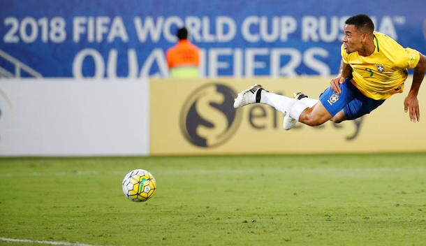 Gabriel Jesus diz que bom ambiente tem sido decisivo na seleção