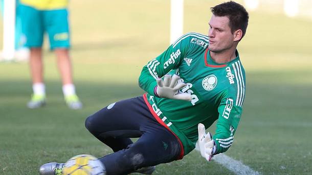 Goleiros são oferecidos para substituir Fernando Prass no Palmeiras