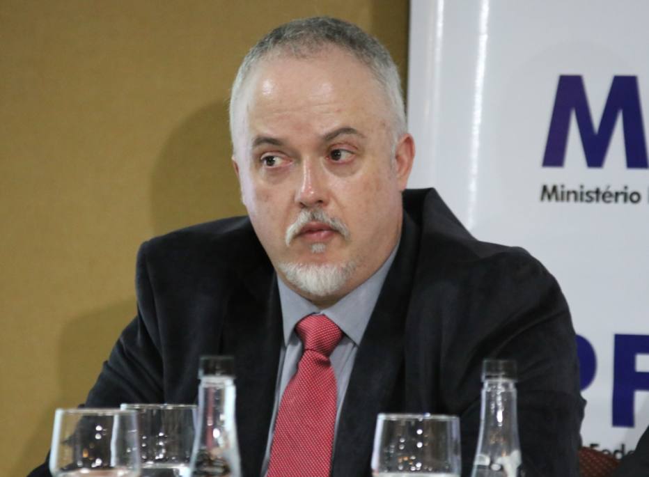 Gisele Pimenta|Frame