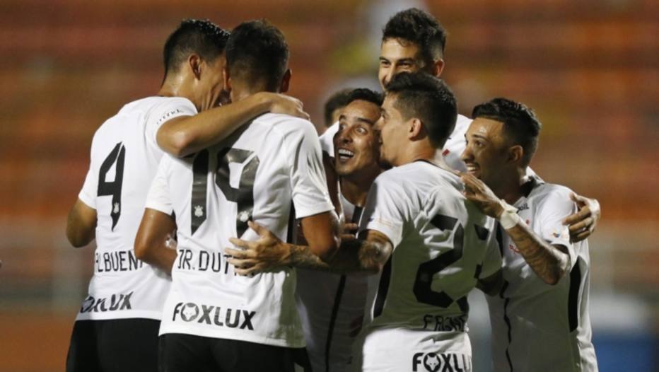 Corinthians deve enfrentar Ferroviária com time misto