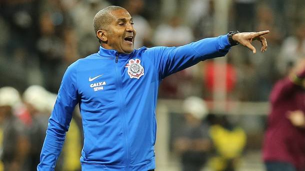 'Temos total confiança no trabalho do Cristóvão', diz presidente do Corinthians