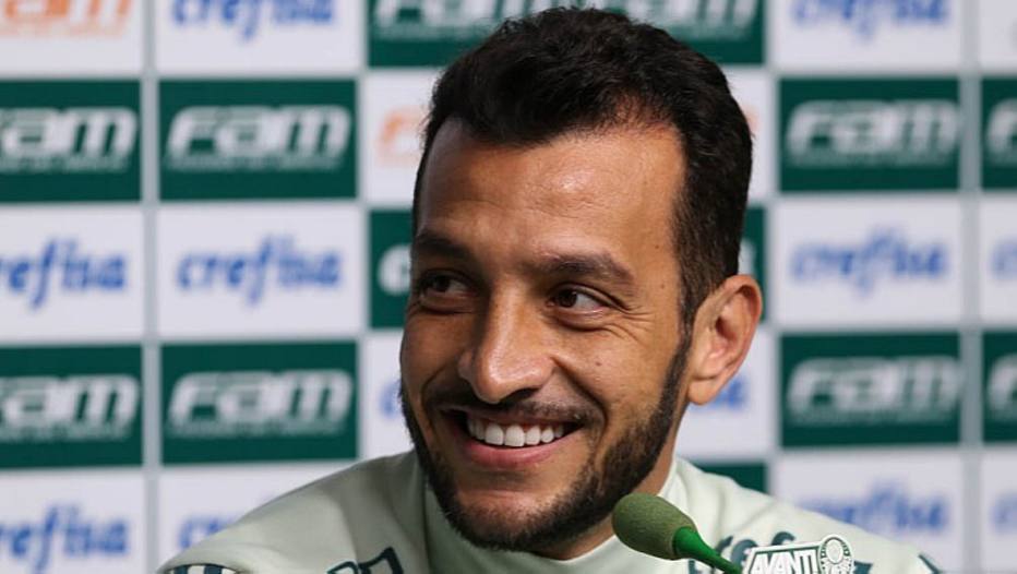 Edu Dracena se surpreende com longevidade e agradece confiança no Palmeiras