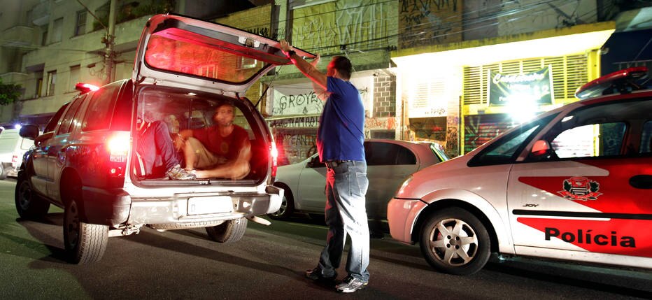 Número de suicídios de policiais no País supera as mortes em confronto