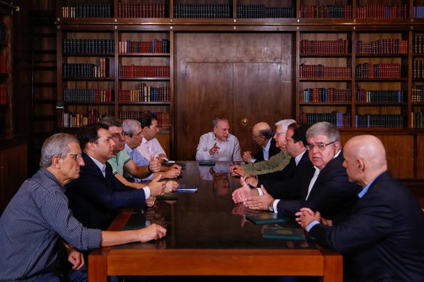Reunião no Alvorada