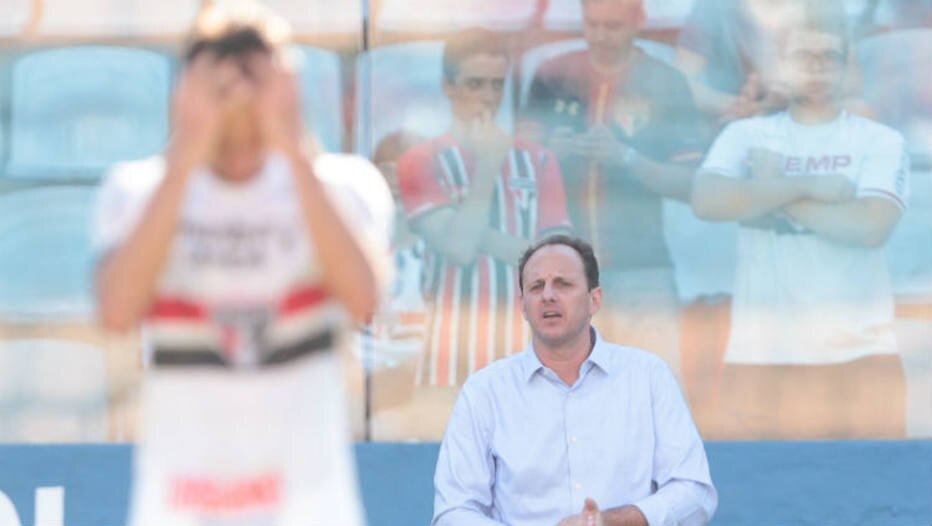 Jogadores do S&atilde;o Paulo lamentam derrota e esperam rea&ccedil;&atilde;o no Paulist&atilde;o