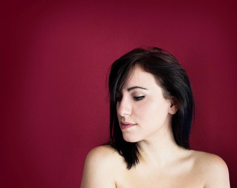 MITO. A realização da mamografia no Brasil é lei e deve se iniciar anualmente a partir dos 40 anos. Mulheres com histórico familiar de câncer de mama e/ou ovários devem iniciar a prevenção antes. A idade certa é definida pelo médico.