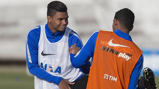 Sem opção, Corinthians deve recorrer a dois reforços ‘caseiros’