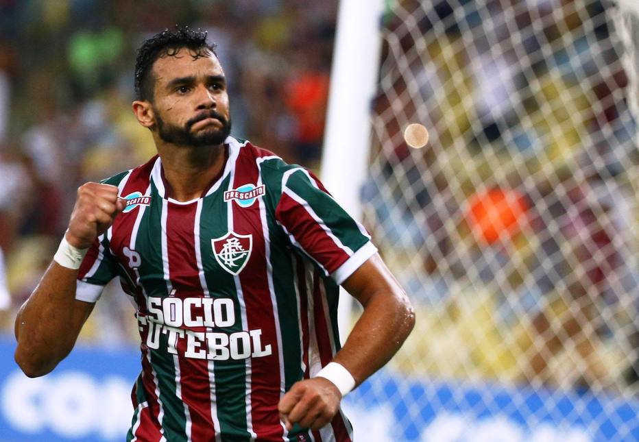 Fluminense aceita negociar Henrique Dourado com o Corinthians