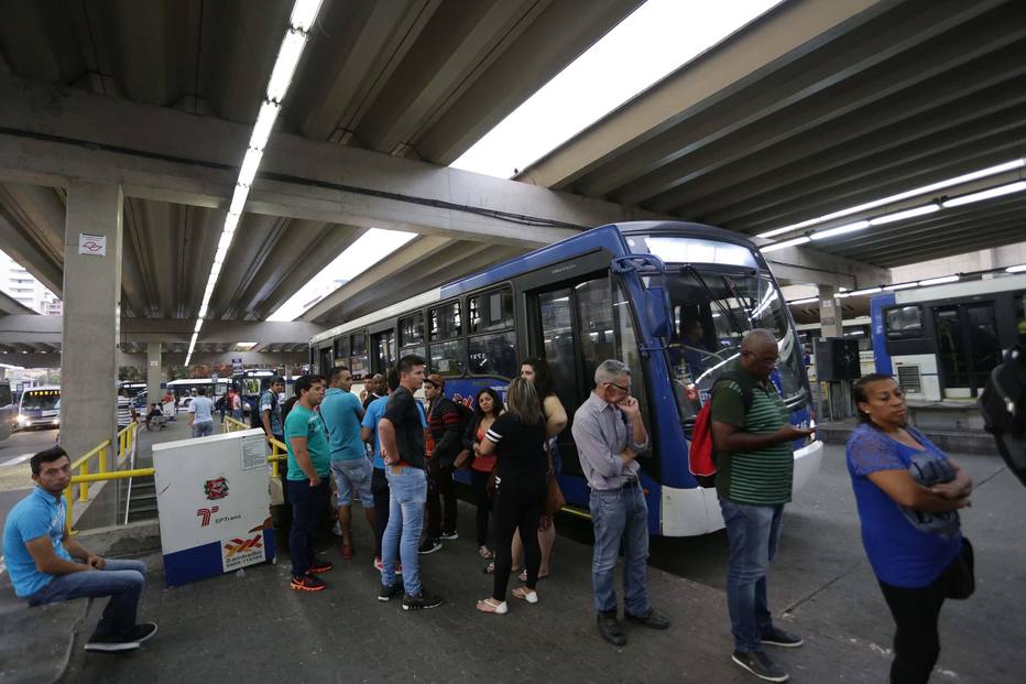 Governo de SP concederá 15 terminais integrados ao metrô por 40 anos