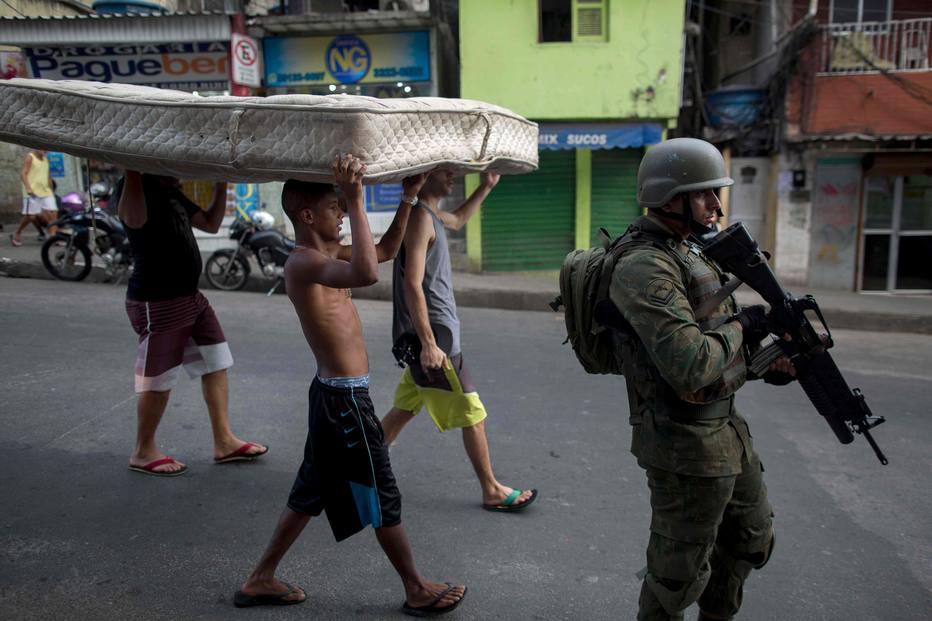 Militar na Rocinha