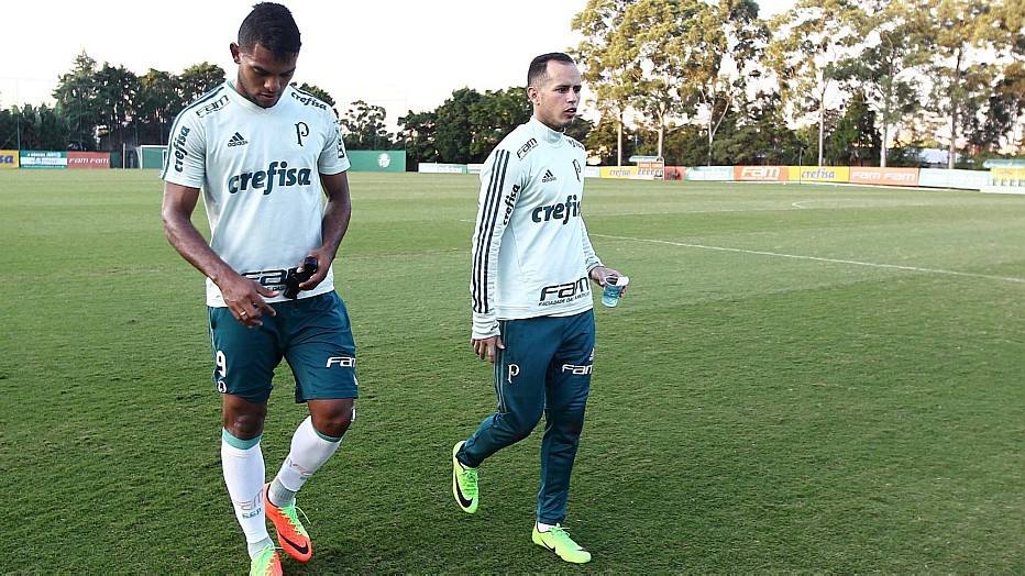 Boa sequência do Palmeiras faz Guerra e Borja perderem espaço no time
