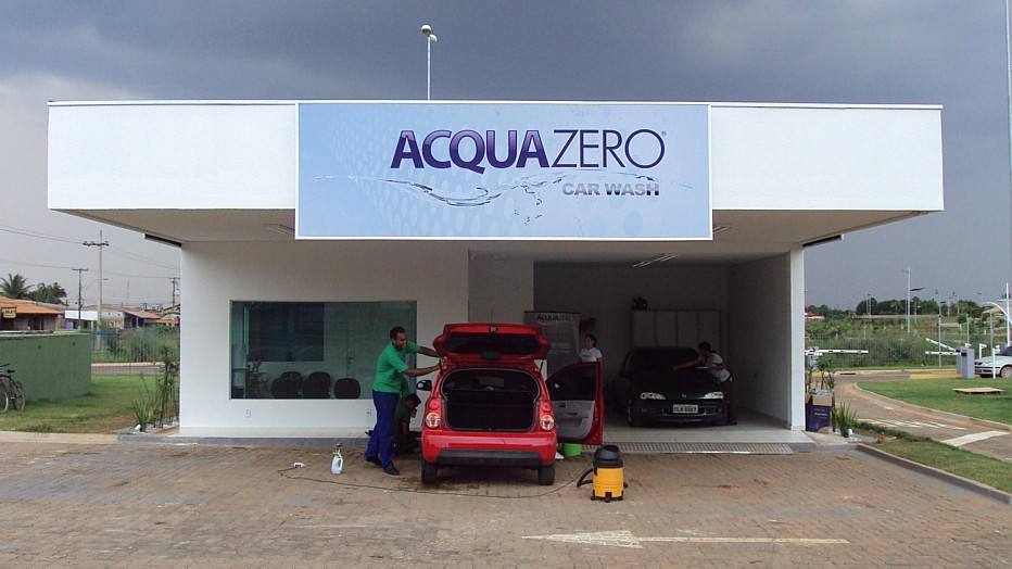 A rede de lavagem de carros ecolgica tem duas unidades prprias e 90 franqueadas. Para investir,  preciso desembolsar de R$ 6 mil a R$ 55 mil