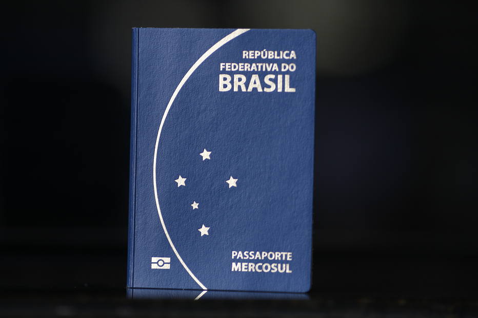 Planejamento propõe crédito extra de R$ 102 mi para regularizar emissão de passaporte