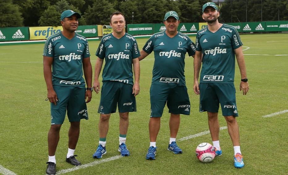 Contra o Bragantino, Palmeiras inicia preparação para os clássicos
