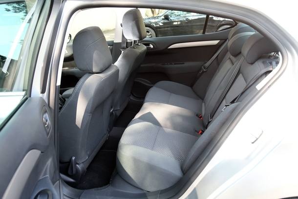 Comparativo: Honda Civic Sport x Citroën C4 Lounge THP