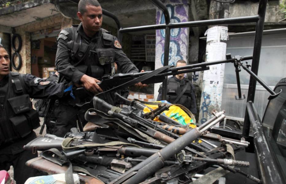 Câmara aprova projeto que torna crime hediondo posse ilegal de fuzis
