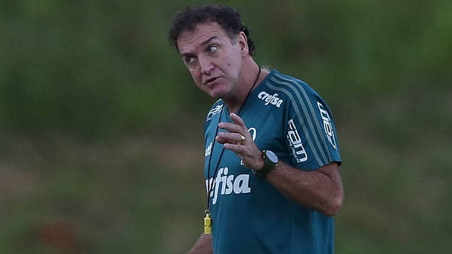 Cuca lamenta calendário apertado: 'Neste ano não temos tempo para treinar'