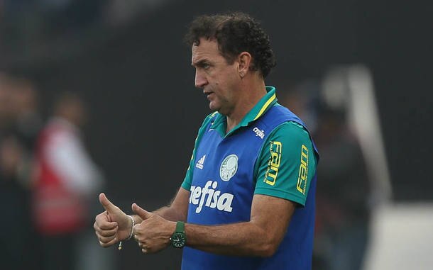 Torcida deve lotar aeroporto no embarque do Palmeiras