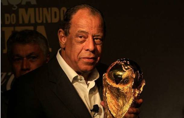 Carlos Alberto Torres deixa diretoria do Botafogo