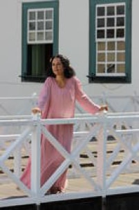 Teresa Seiblitz tem um papel mais etéreo no filme, explica o diretor Renato Barbieri