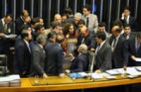 Apesar da revolta, o presidente da Câmara Eduardo Cunha afirmou que a eleição se dará sem qualquer tipo de pronunciamento.