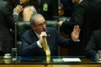 O presidente da Câmara dos Deputados, deputado Eduardo Cunha (PMDB-RJ), foi alvo do discurso de deputados como Ivan Valente (PSOL-SP), que lembrou que Cunha é réu e enfrenta processo no Conselho de Ética.