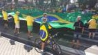 Em Taubaté e São José do Rio Preto, no Vale do Paraíba, interior de São Paulo, manifestantes se reúnem a favor do impeachment da presidente Dilma Rousseff