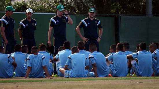 Palmeiras corre atrás de taça inédita na Copa São Paulo