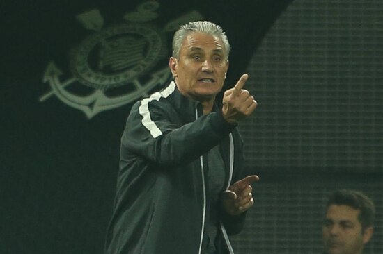 Corinthians busca se levantar após eliminação