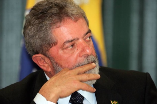 Pesquisa aponta que maioria dos brasileiros acredita que ex-presidente foi beneficiado por empreiteiras