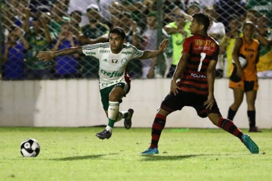 Dudu foi um dos melhores do Palmeiras no empate contra o Oeste por 0 a 0