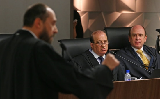 Sessão do TCU que decidiu por encaminhar ao Congresso parecer pela rejeição das contas de Dilma em 2014&nbsp;