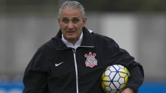 Corinthians repete nova formação contra o Sport, no Recife