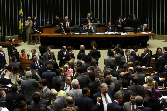 O registro da presença dos deputados, porém, continua&nbsp;sendo confirmada pelas votações em plenário