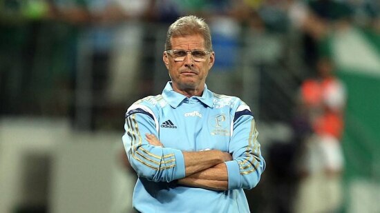 Oswaldo de Oliveira vê preciosismo do ataque do Palmeiras