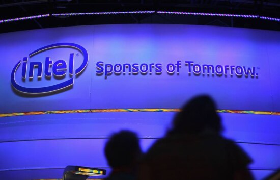 RickWilking/Reuters Funcionários da Intel fazem avaliação conjunta de desempenho