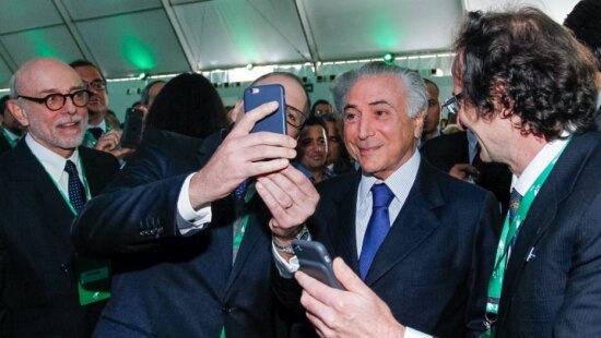 Presidente em exercício, Michel Temer, durante cerimônia de Inauguração da nova fábrica de celulose da Klabin, no Paraná