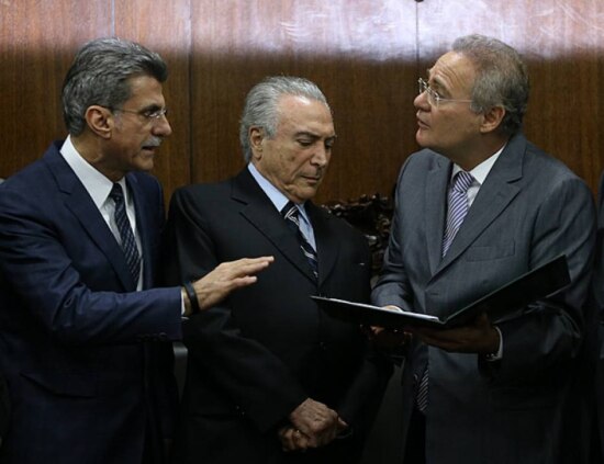 Dida Sampaio|Estadão Romero Juca (esq), Michel Temer (c) e Renan Calheiros (dir)