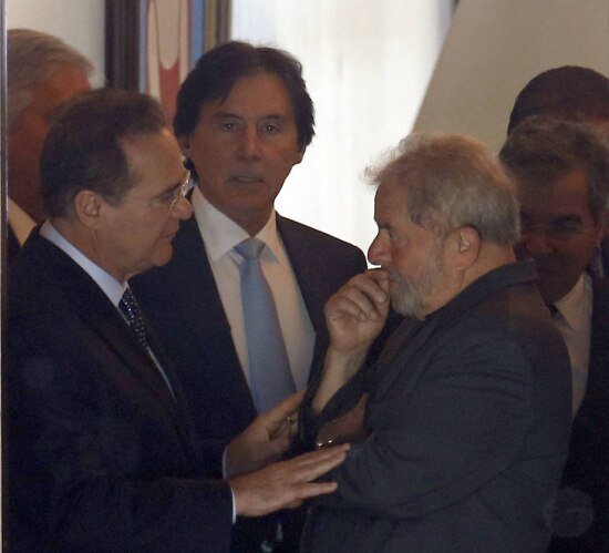 O ex-presidente Luiz Inácio Lula da Silva na residência oficial do presidente do Senado, Renan Calheiros (PMDB-AL), em Brasília&nbsp;