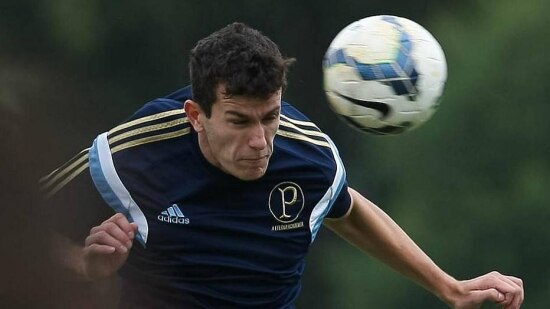 Oswaldo promete dar chance para Nathan na defesa do Palmeiras