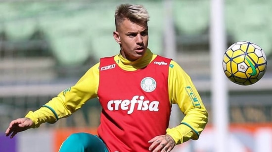 Palmeiras corre para comprar mais uma 'parte' de Róger Guedes