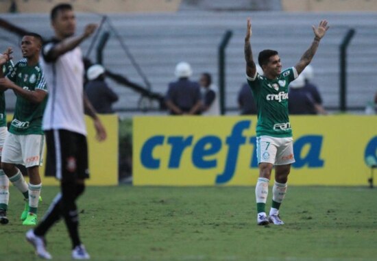Dudu veio do banco e foi decisivo para vitória do Palmeiras
