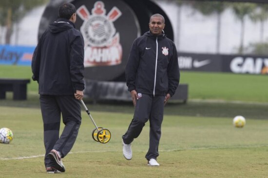 Cristóvão vê 'DNA de Tite' longe de deixar o time do Corinthians