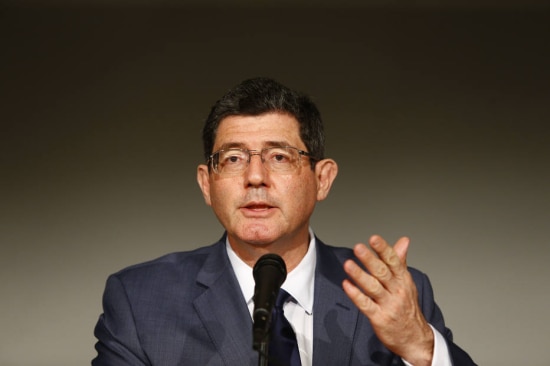O ministro da Fazenda,Joaquim Levy, enfrenta resistência com as propostas de redução de gastos