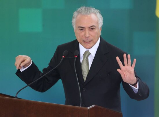 Temer terá de administrarÂ divisão em sua equipe